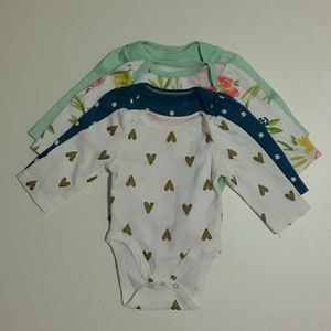 4 NB onesies